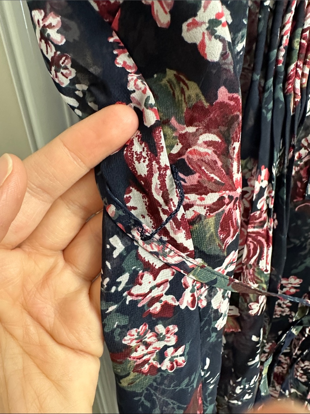 Motherhood Maternity Navy Floral Tie-Waist Sleeveless Maternity Top - Picture 3 of 3